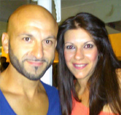 (H αδικοχαμένη μητέρα με τον σύζυγό της που είδε την οικογένειά του να ξεκληρίζεται) 