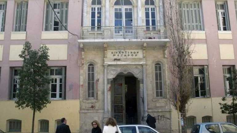 Ηράκλειο: Δικηγόρος έπαθε ανακοπή στο δικαστήριο