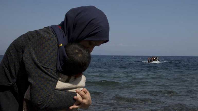 Ακυβέρνητο ιστιοφόρο με δεκάδες μετανάστες ανοιχτά των Κυθήρων