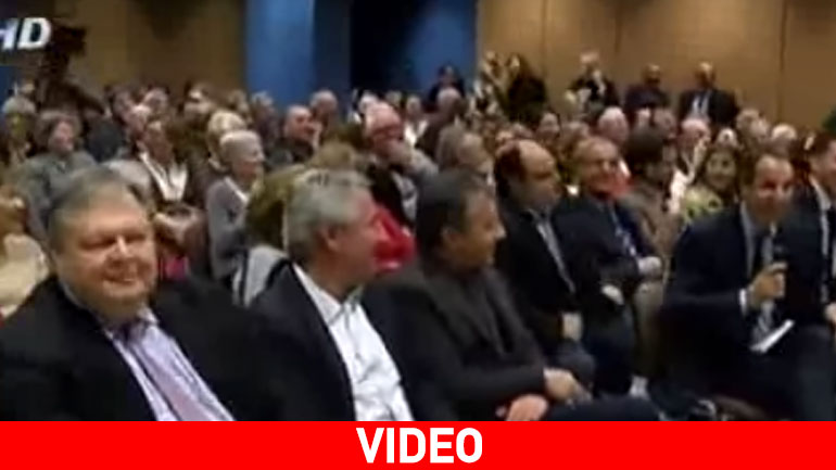 Παρέμβαση… Λουκά την ώρα της ομιλίας Μητσοτάκη