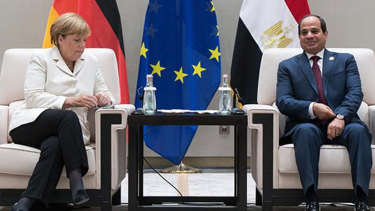 Στην Αίγυπτο η Μέρκελ – Η προσφυγική κρίση στο επίκεντρο της επίσκεψης