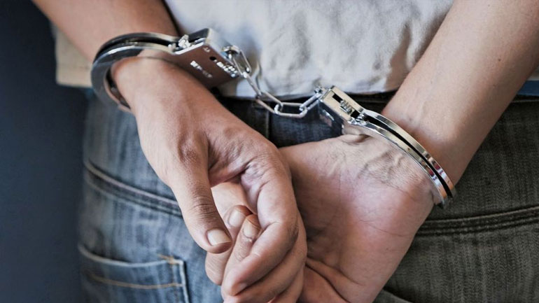 Κόρινθος: Συνελήφθη 25χρονος σε βάρος του οποίου εκκρεμούσε ευρωπαϊκό ένταλμα σύλληψης