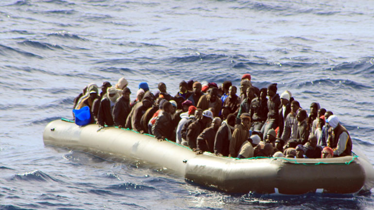 Ιταλία: Εκατοντάδες μετανάστες διασώθηκαν στη Μεσόγειο
