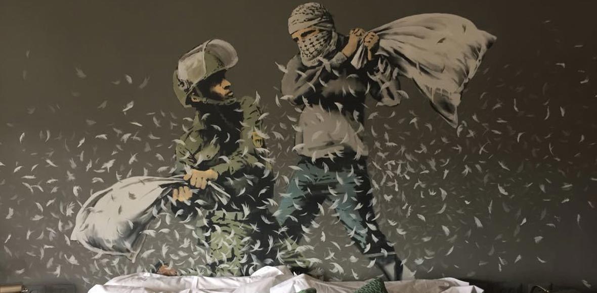 Ο Bansky “ξαναχτυπά” με νέο μήνυμα ειρήνης