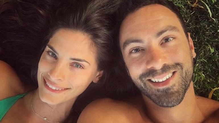 Χριστίνα Μπόμπα: Ταξίδι αστραπή στον Άγιο Δομίνικο για τα μάτια του Σάκη Τανιμανίδη