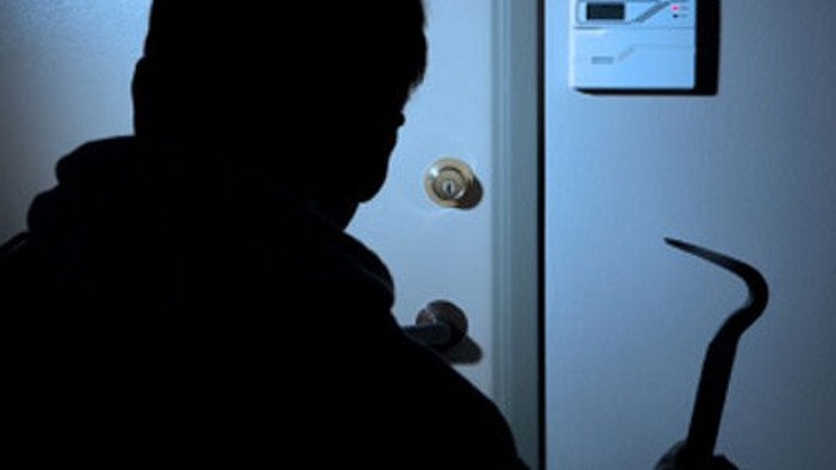 Ο διαρρήκτης λογάριαζε χωρίς την αστυνομία