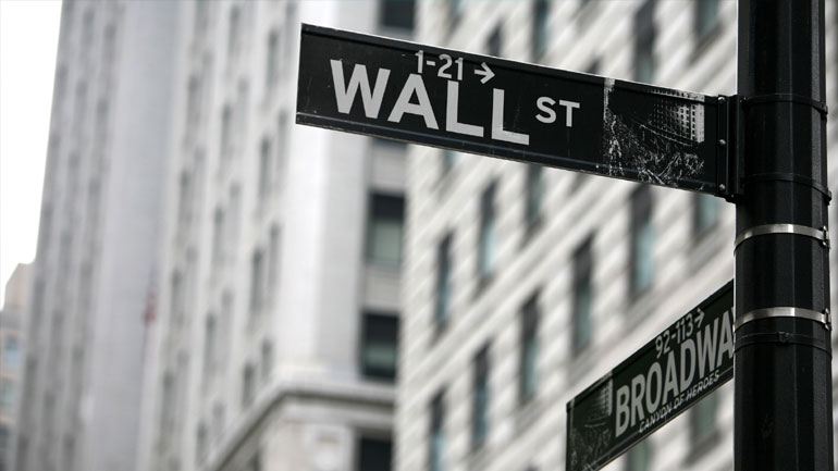 Οριακές διακυμάνσεις στη Wall Street