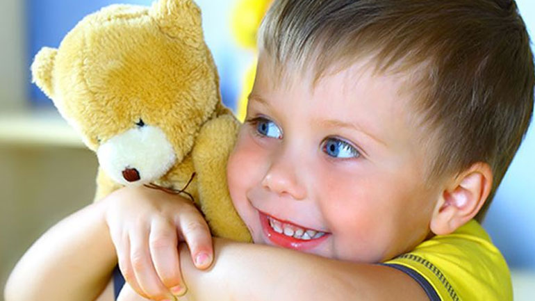 Πώς θα μάθετε τα παιδιά σας να ζουν απλά