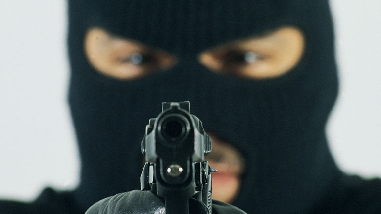 Λήστεψαν χρηματαποστολή στον Άλιμο