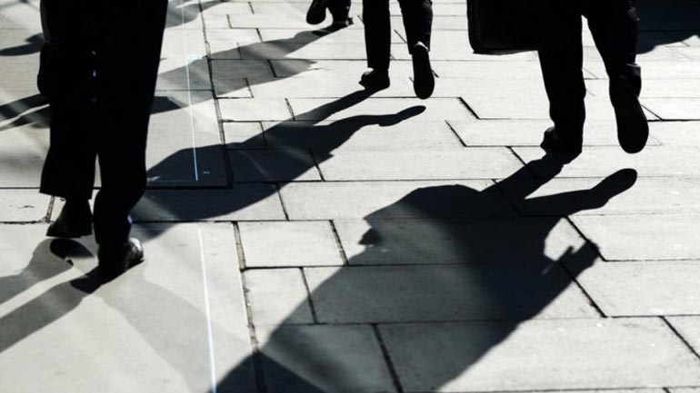 Συνήγορος του Πολίτη: Η δημοσιονομική κρίση μετεξελίσσεται σε βαθιά ανθρωπιστική κρίση