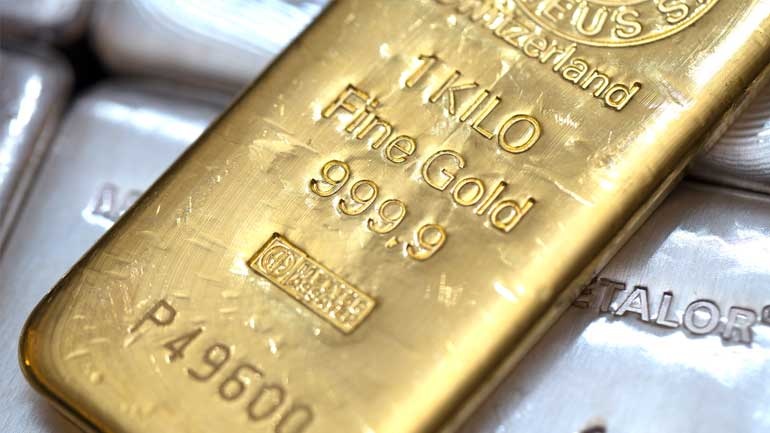 Σε χαμηλό πέντε εβδομάδων ο χρυσός