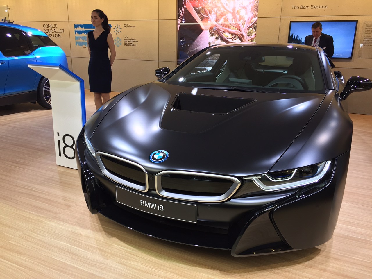 To βλέπεις και δεν το χορταίνεις...