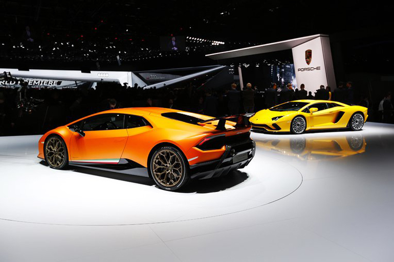 Η Huracan Performante στο περίπτερο της Lamborghini στην έκθεση της Γενεύης