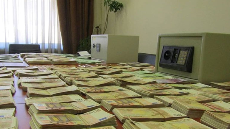 Προφυλακιστέος ο φερόμενος ως αρχηγός του κυκλώματος τοκογλυφίας Προφυλακιστέος ο φερόμενος ως αρχηγός του κυκλώματος τοκογλυφίας