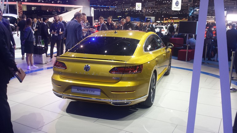 Arteon. Το καινούργιο τετράθυρο coupe της VW