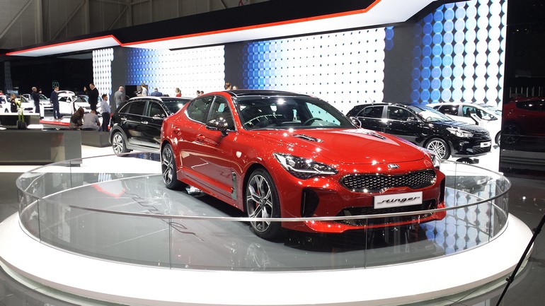 Πανέμορφο το KIA Stinger