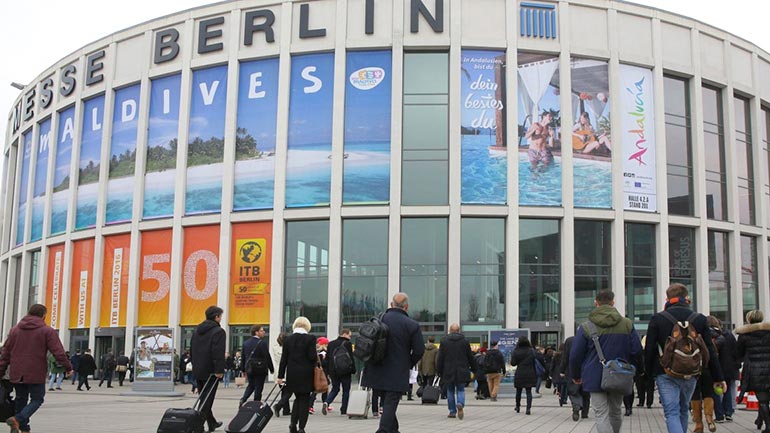 Επαφές Κουντουρά στο Βερολίνο