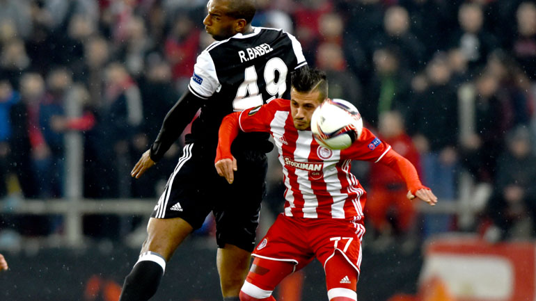 Eναέρια μονομαχία Φιγκέιρας-Μπάμπελ