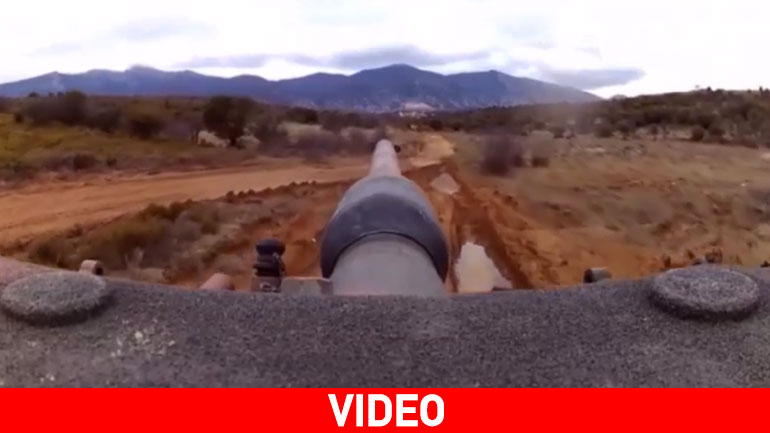 Καρέ-καρέ επιχειρησιακή εκπαίδευση με βολές τεθωρακισμένων