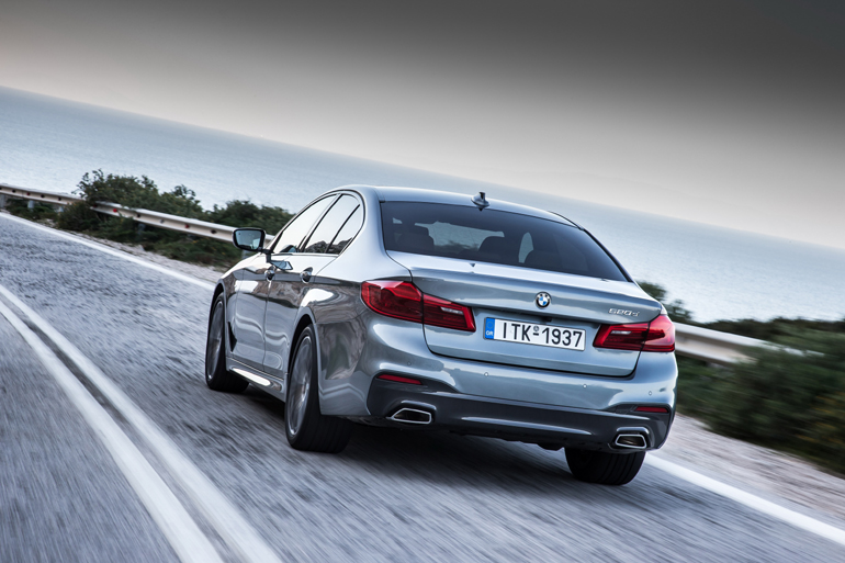 Η νέα γενιά της BMW Series 5 είναι ήδη διαθέσιμη στην ελληνική αγορά