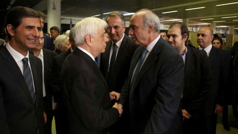 Μεϊμαράκης υπέρ Παυλόπουλου μέσω twitter