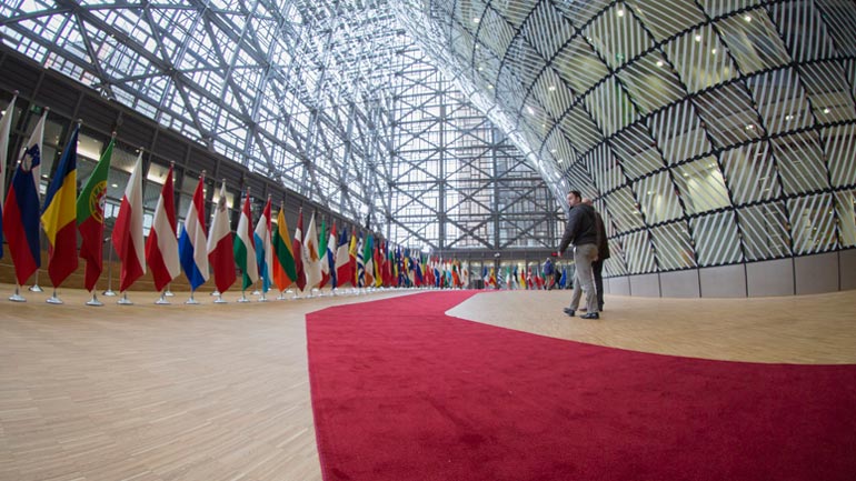 Η Ευρωπαϊκή Ένωση καταργεί την «οικογενειακή φωτογραφία» των ηγετών στις Συνόδους Κορυφής