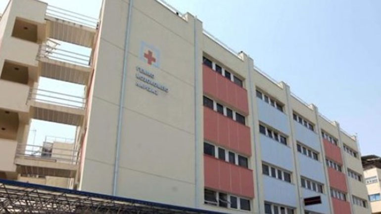 Χειρουργεία με φως από κινητά τηλέφωνα! Χειρουργεία με φως από κινητά τηλέφωνα!