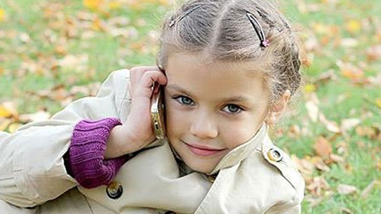 Πότε μπορώ να μπορώ να πάρω στο παιδί μου κινητό;