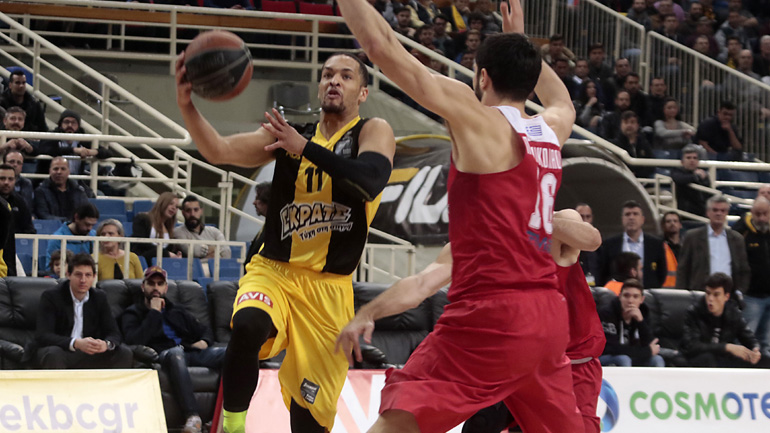 Νικητής στο ΟΑΚΑ ο Ολυμπιακός 70-63 την ΑΕΚ