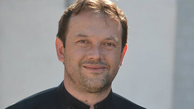 Βουλγαρία: Iερέας εγκατέλειψε τη χώρα έπειτα από απειλές επειδή φιλοξενούσε πρόσφυγες