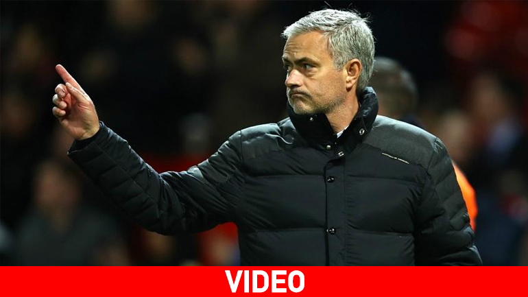 Τρία δάκτυλα από τον Μουρίνιο σε αγνώμονες οπαδούς της Τσέλσι