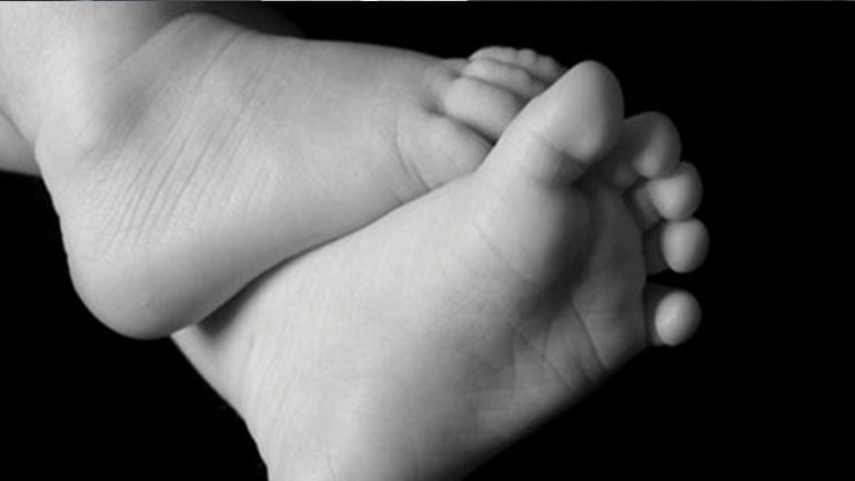 Mε βοήθεια γιατρού η αποβολή του εμβρύου που πέταξαν στα σκουπίδια