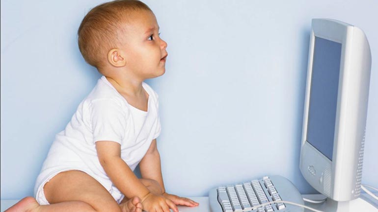 Πάνω από τρεις ώρες μπροστά σε μια οθόνη τη μέρα αυξάνουν τον κίνδυνο διαβήτη για τα παιδιά