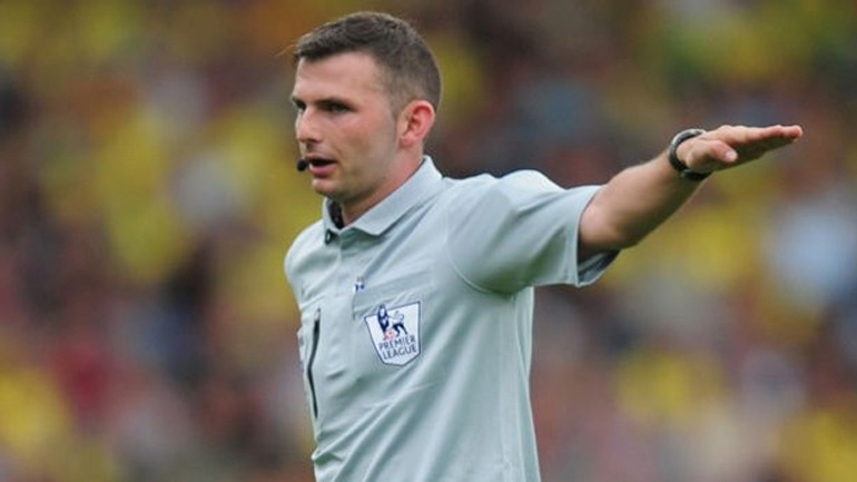 Ο Άγγλος Όλιβερ σφυρίζει στο ματς Μπεσίκτας-Ολυμπιακός