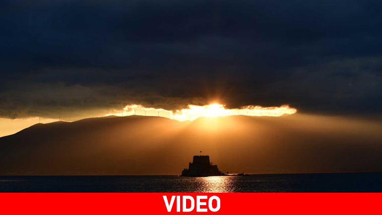 Ηλιοβασίλεμα στο Ναύπλιο