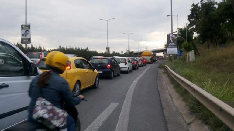 Μεγάλες καθυστερήσεις στον Περιφερειακό Θεσσαλονίκης λόγω τροχαίου