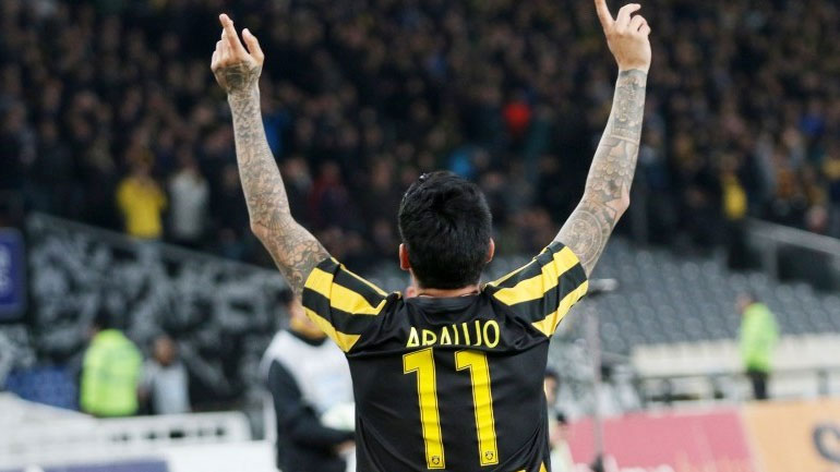 «Ο Αραούχο θέλει να μείνει, αλλά δεν εξαρτάται απ’τον ίδιο»