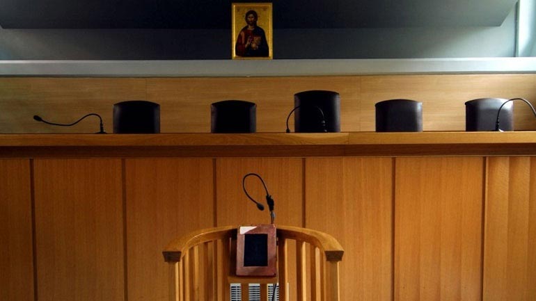 Κρήτη: Αναβολή στη δίκη για τον βιασμό ανήλικου κοριτσιού από τον παππού του