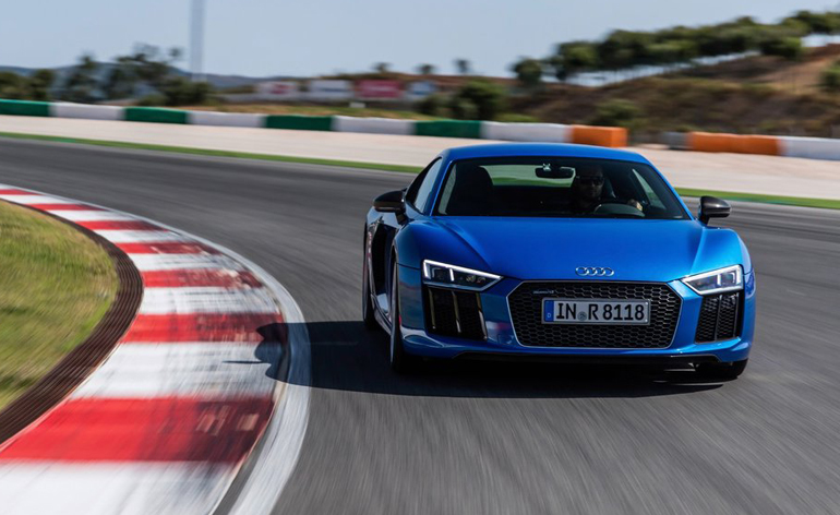 Το Audi R1 είναι διαθέσιμο με 306.500 ευρώ......