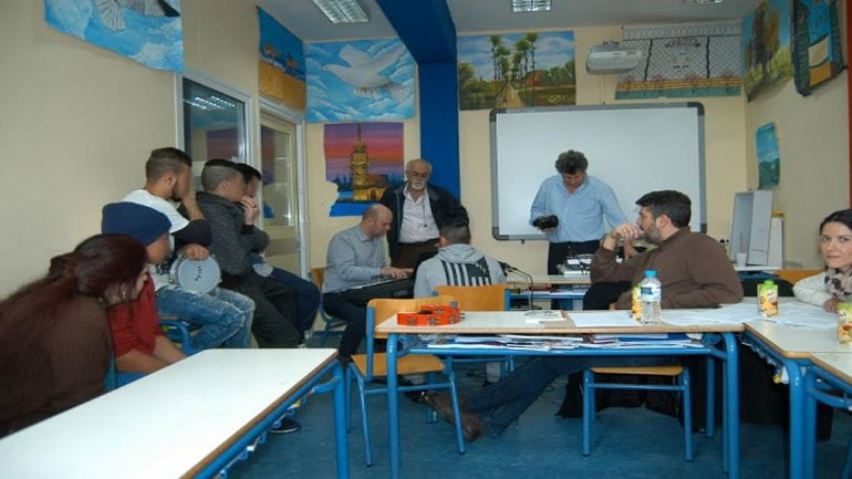 Ραδιόφωνο μέσα από τη φυλακή από έγκλειστους μαθητές