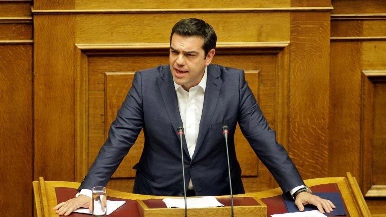 Τσίπρας: Υποκριτική η στάση της ΝΔ με την καταψήφιση τροπολογίας για τα θύματα του Ολοκαυτώματος