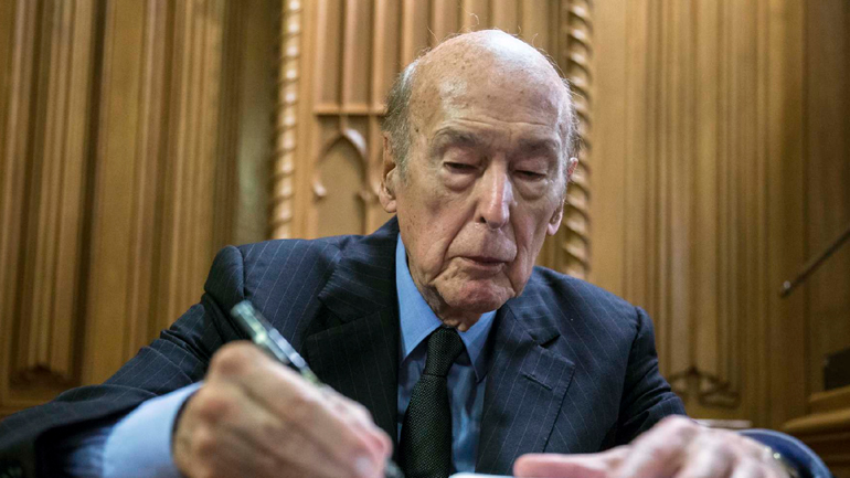 Ζισκάρ ντ’ Εσταίν: «Απαιτείται επανεκκίνηση στην Ευρώπη» Ζισκάρ ντ’ Εσταίν: «Απαιτείται επανεκκίνηση στην Ευρώπη»