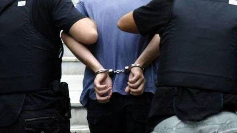 Νεαρός στην Πέλλα συνελήφθη για κλοπή μπαταριών από σταθμό βάσης κινητής τηλεφωνίας