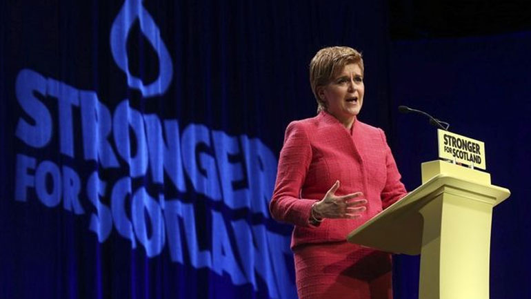 Επιμένει η πρωθυπουργός της Σκωτίας: Το δημοψήφισμα θα γίνει