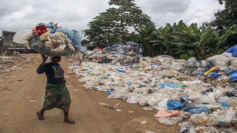 Η Κένυα απαγόρευσε τη χρήση πλαστικής σακούλας