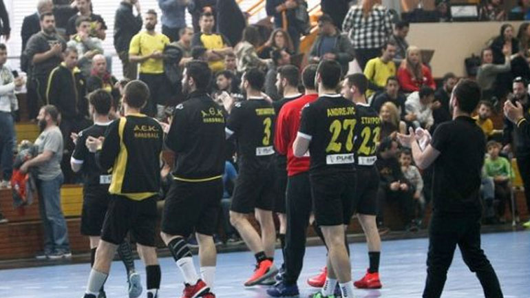 Χάντμπολ: Ανατροπή και σπουδαία νίκη τετράδας για την ΑΕΚ