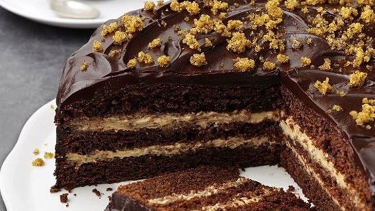 Νηστίσιμη τούρτα με σοκολάτα και ταχίνι χωρίς γλουτένη