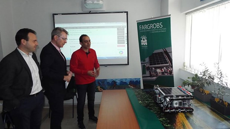 O πρέσβης των ΗΠΑ επισκέφτηκε τα Τρίκαλα