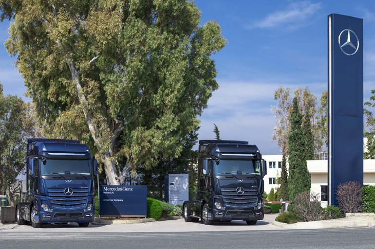 Δύο και να... καίνε!