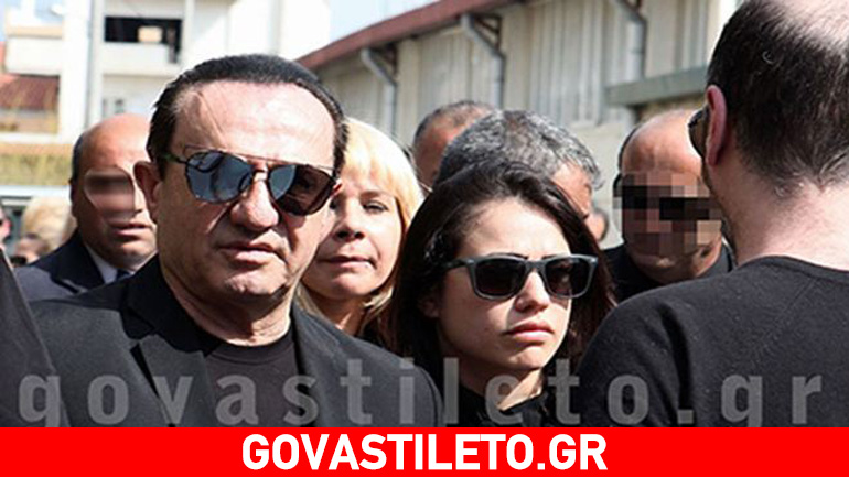 Κόνι Μεταξά: Η παιδική φωτογραφία με τη γιαγιά της που έφυγε από τη ζωή